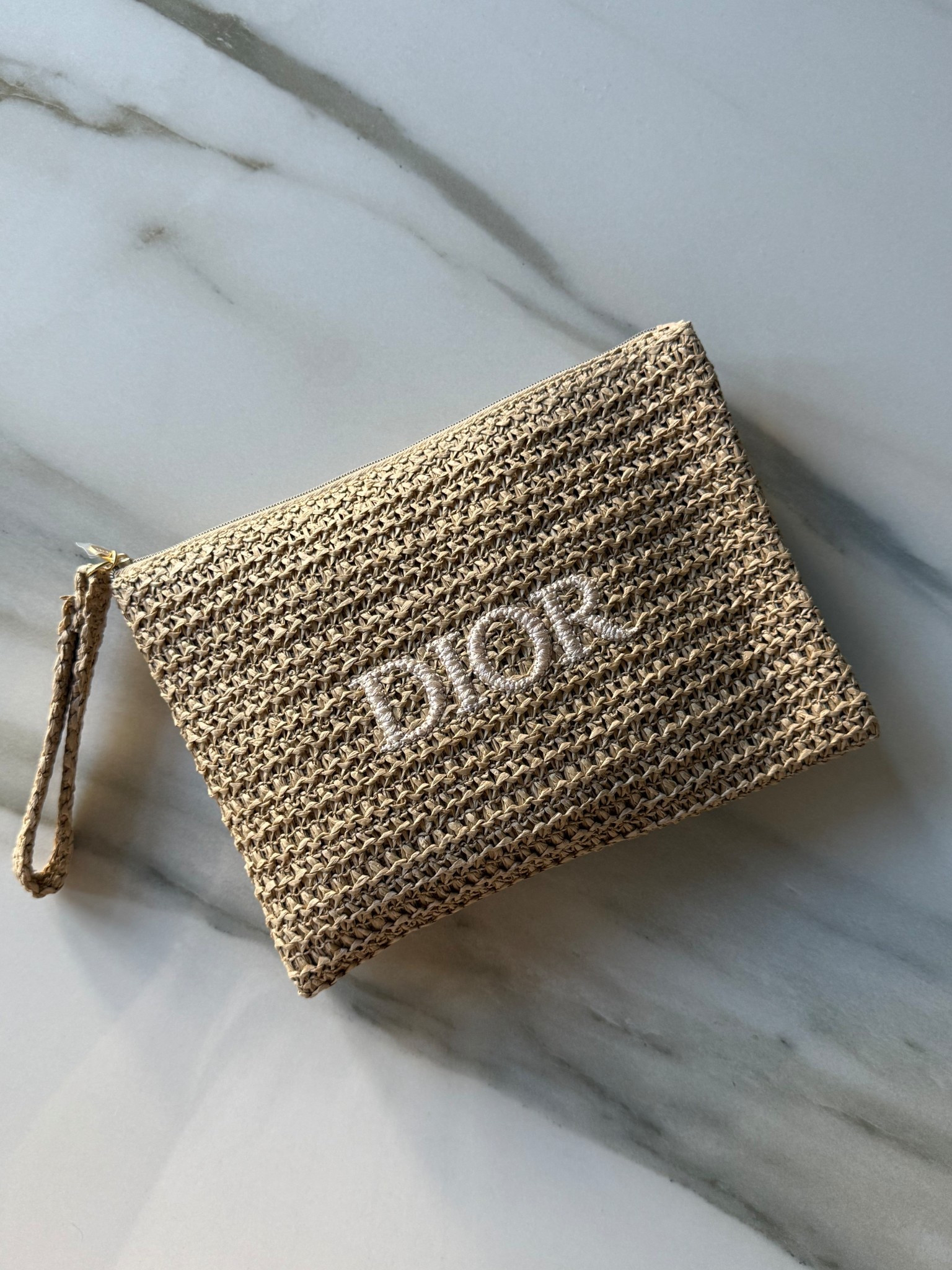 Dior Sommertasche zum Schnäppchenpreis🤍

#LTKeurope #LTKstyletip #LTKbag