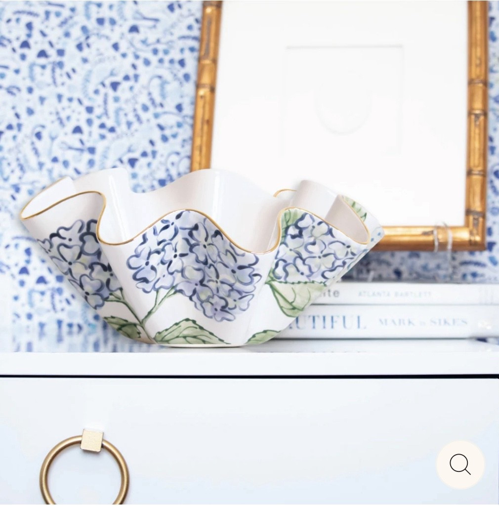 Restocked!! A few of these sizes have been sold out but restock is happening now! I love this print 

#LTKSeasonal #LTKSaleAlert #LTKHome