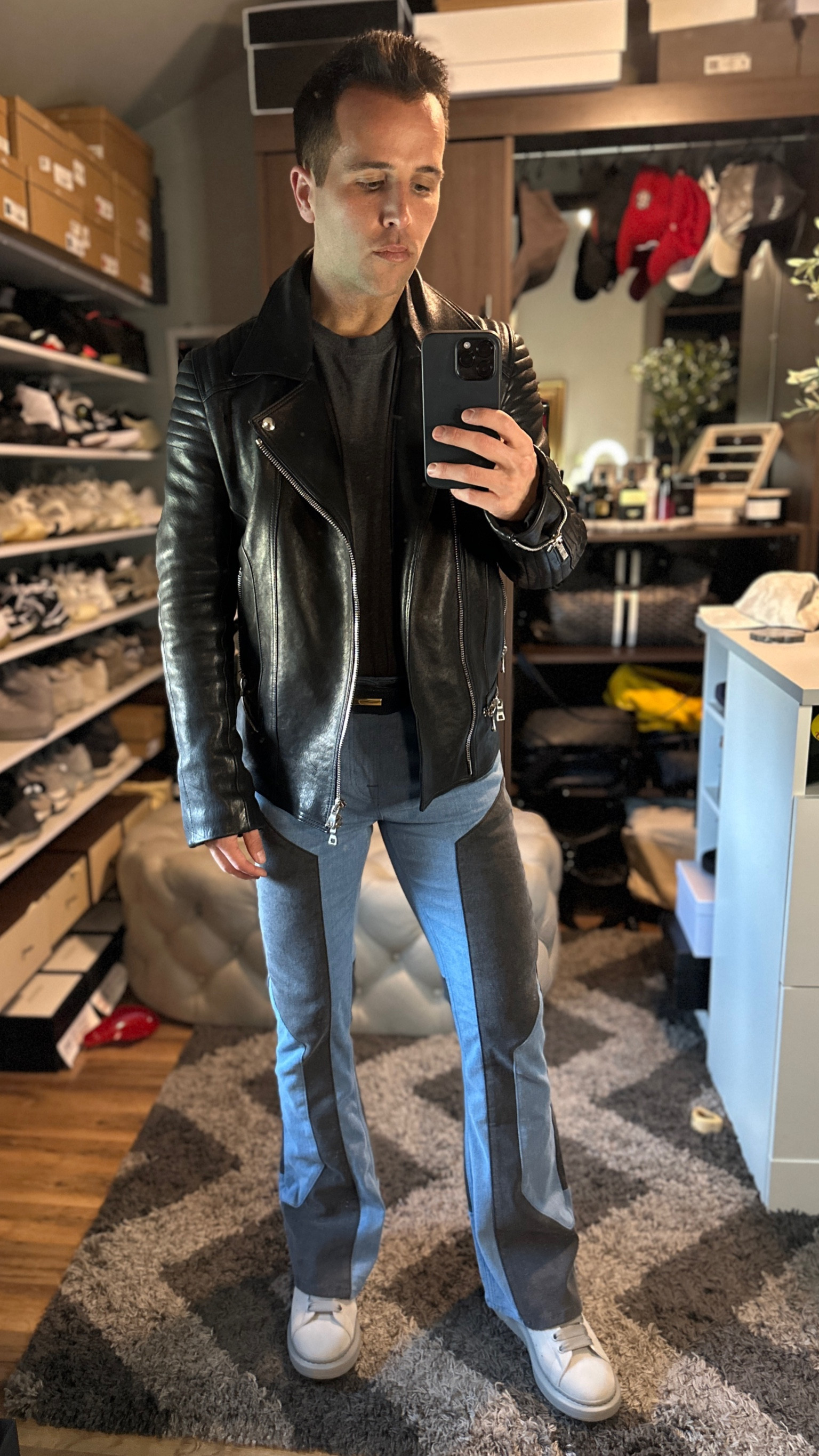 Hello Motto #motto #leatherjacket #spring #menstyle #mensfashion #flare #flarejeans #mensbelt #balmain 

#LTKmens #LTKfit #LTKstyletip