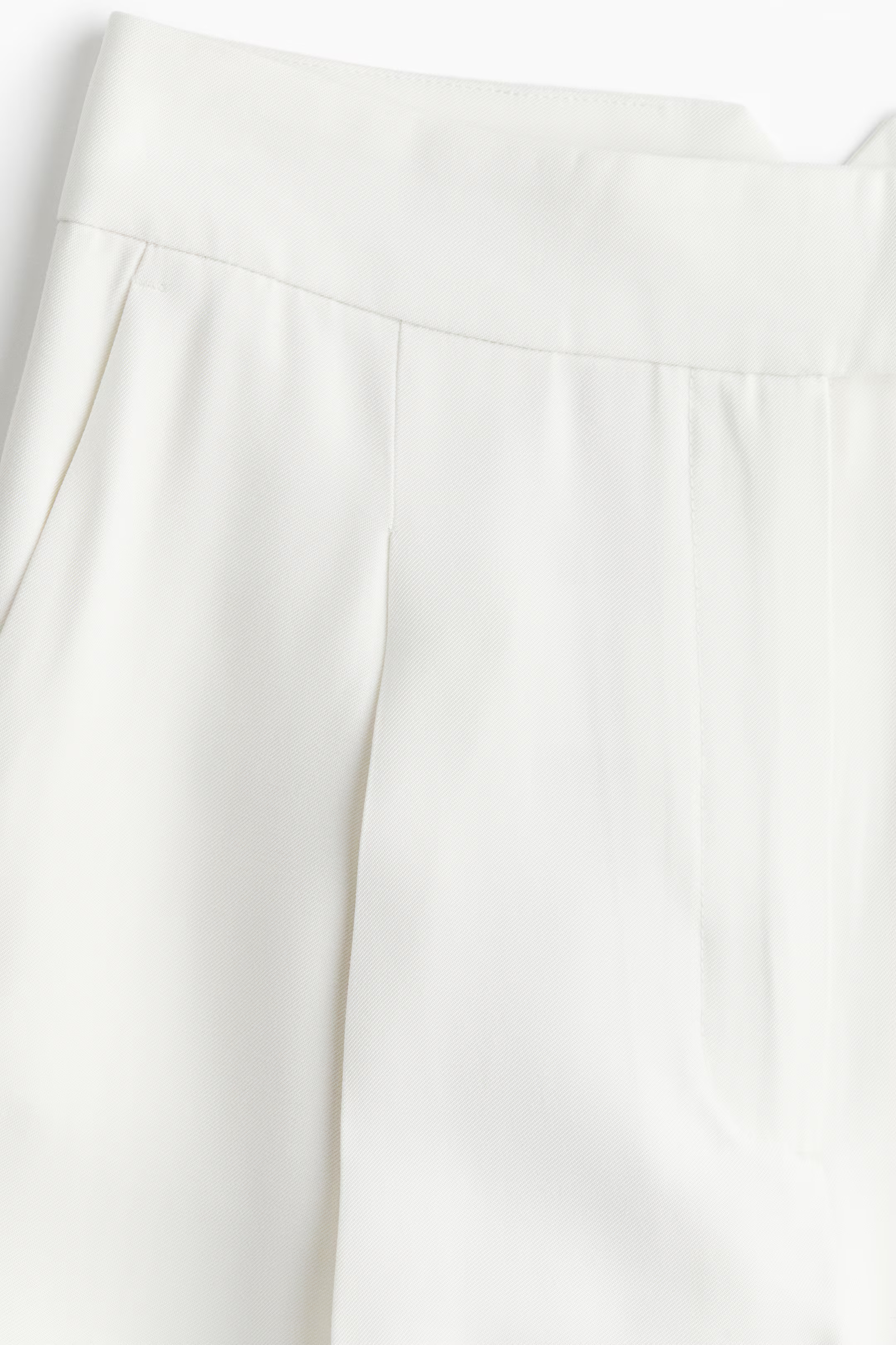 Wide trousers | H&M (UK, MY, IN, SG, PH, TW, HK)