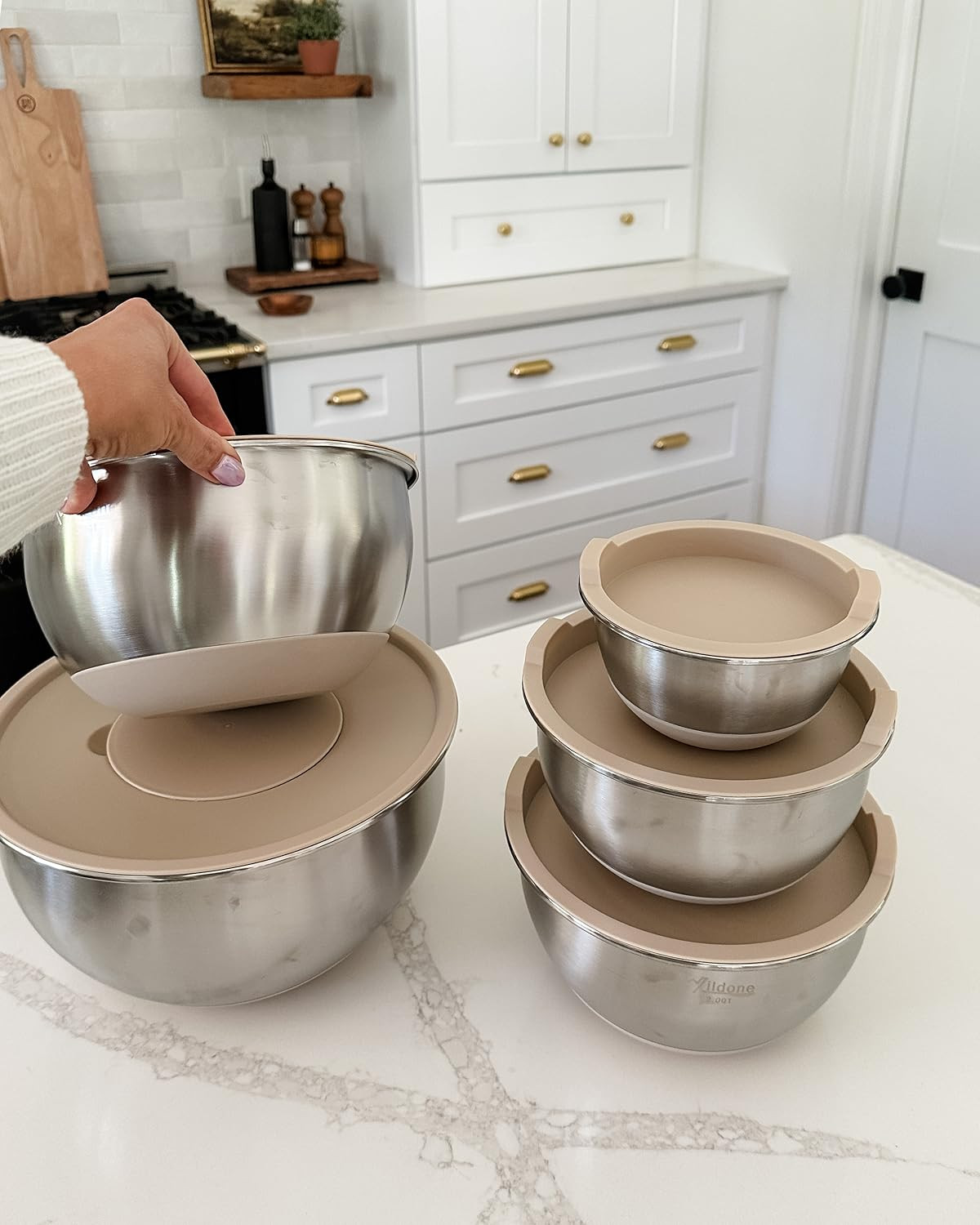 Wildone Mixing Bowls Set of 5, Stainless Steel Nesting Bowls with Khaki Lids, 3 Grater Attachment... | Amazon (US)