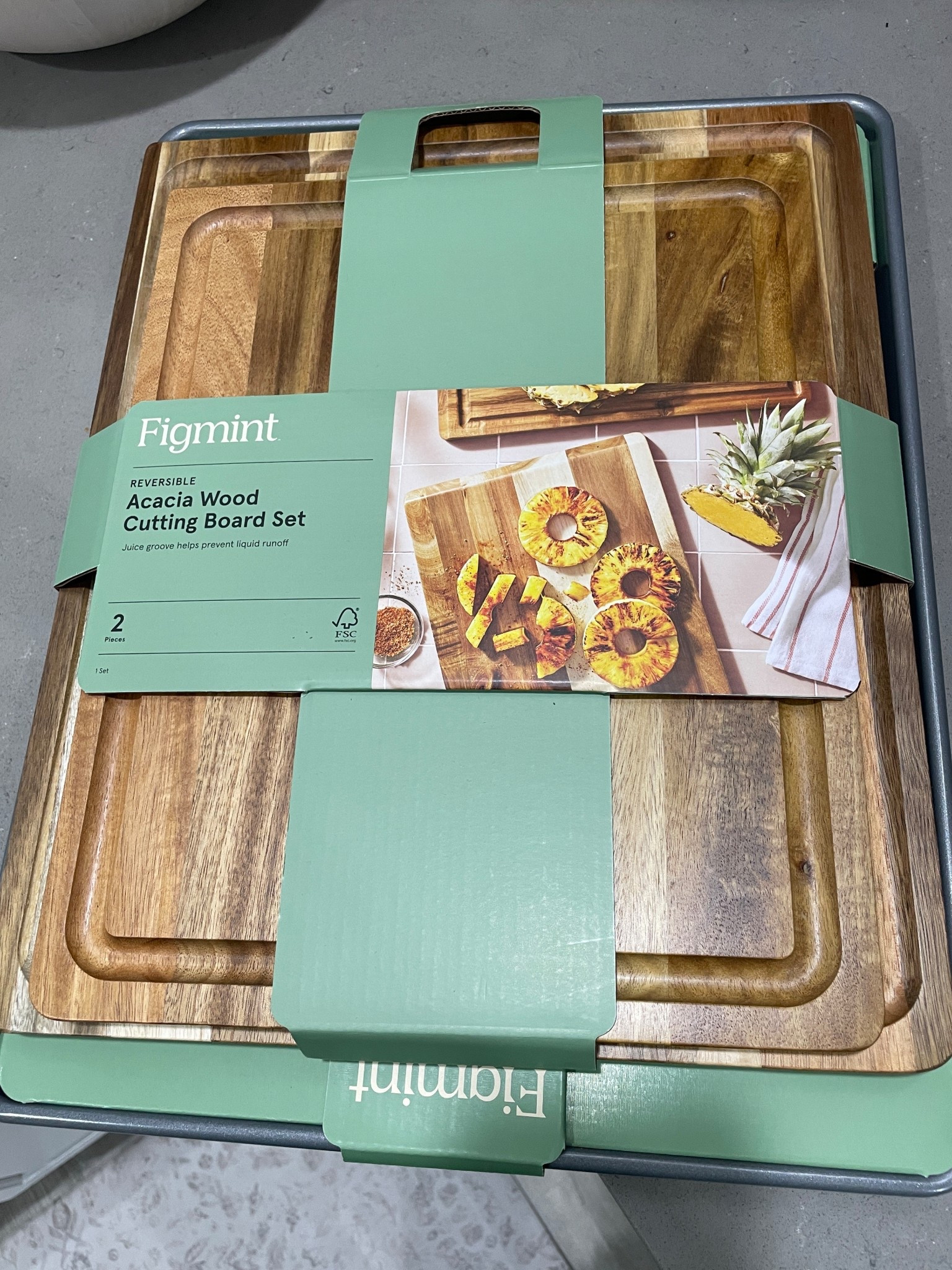 New cutting boards + cookie sheets 


#LTKHome #LTKHoliday