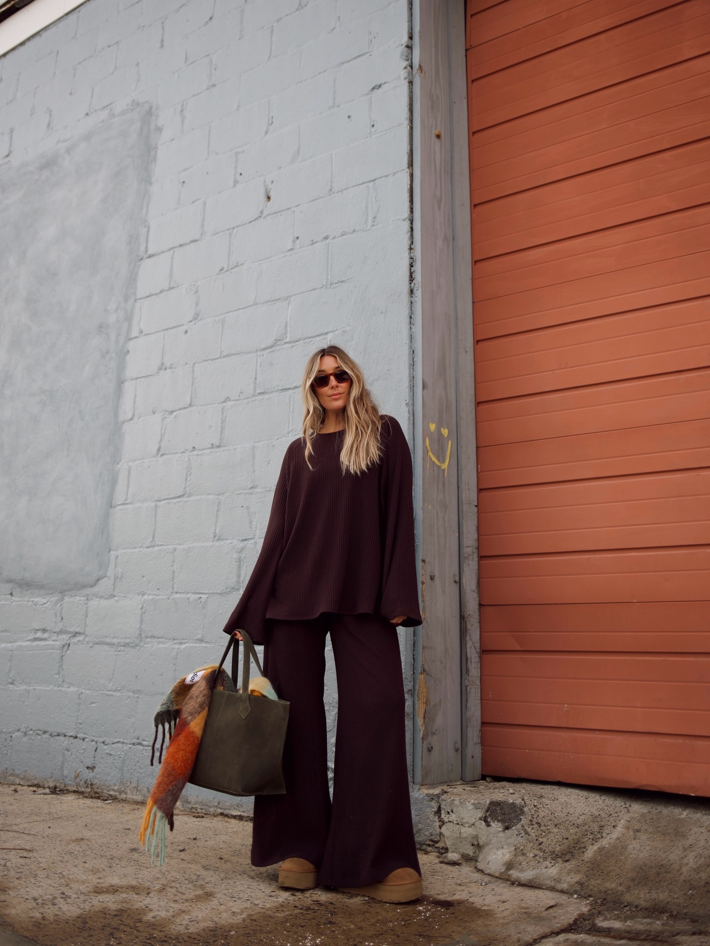 The coziest ribbed sweater sets 🤍 comment SHOP and I’ll DM you the link! First 100 orders get a complimentary candle!!! & it comes in time for Christmas!