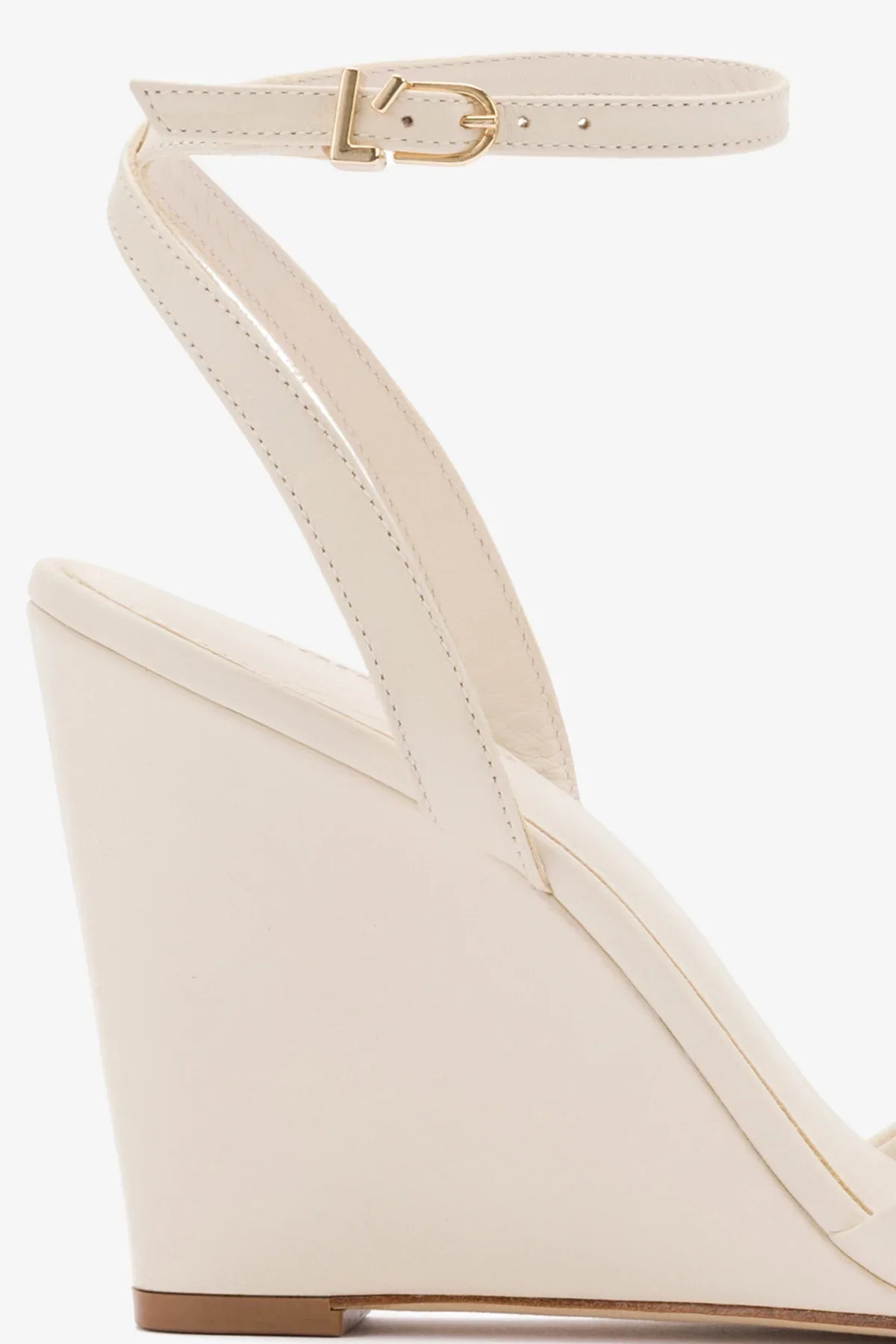 Yves Wedge In Ivory Leather | Larroude
