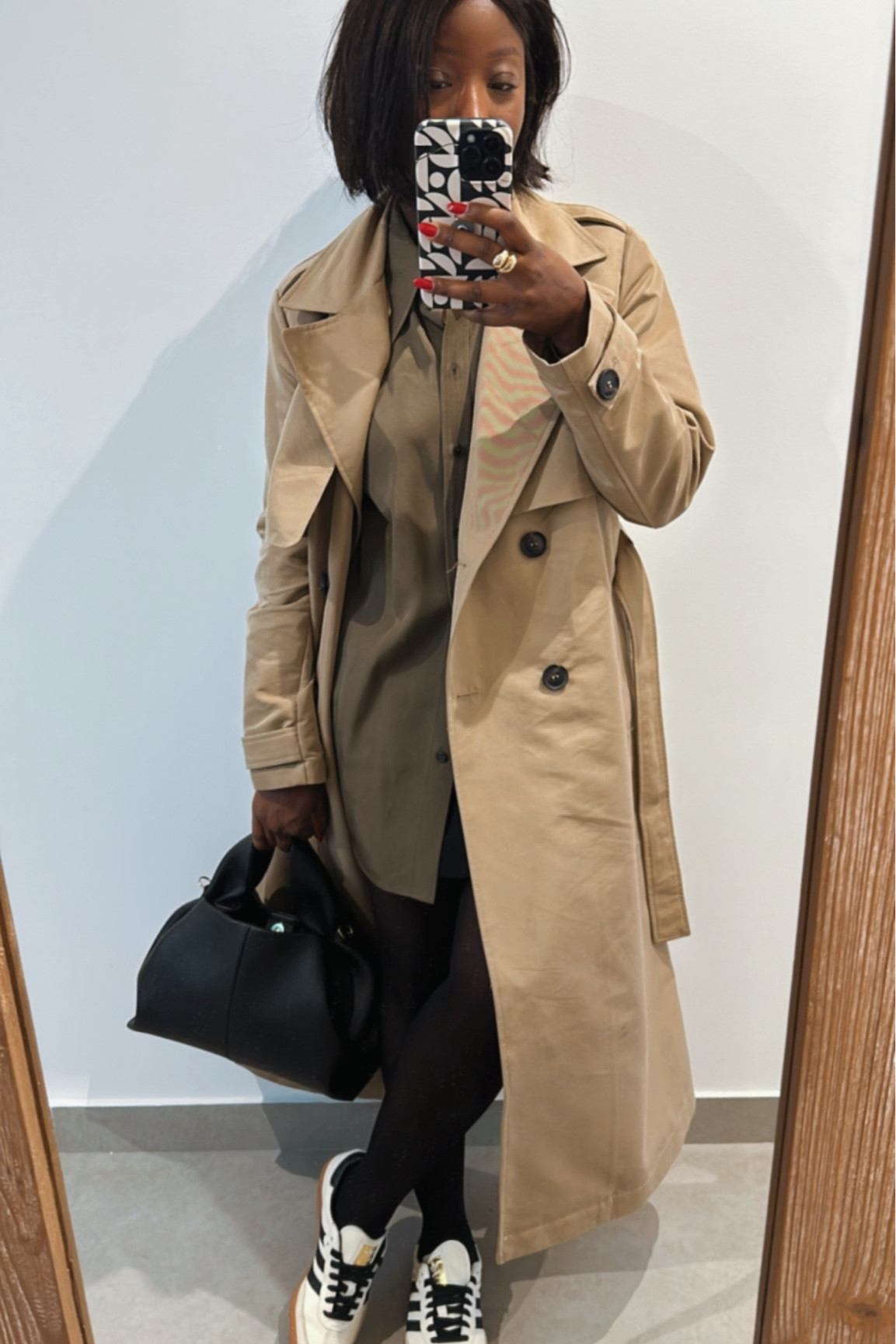 Spring Work Outfit
Sac Polène Neuf
Trench Zara 
#blackmididress #midiskirt


#LTKeurope #LTKworkwear #LTKstyletip