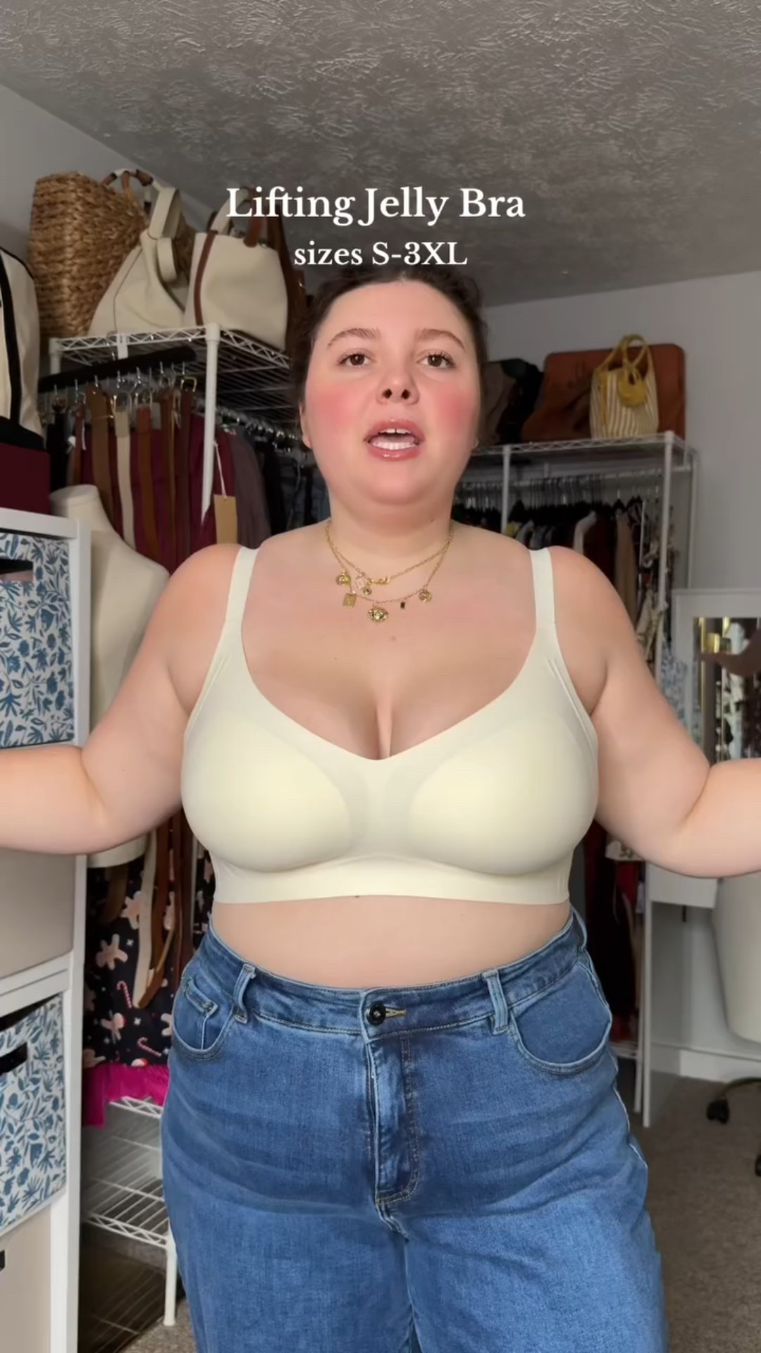 If you have heavy girls try this 🫶🏻 #comfortbra #jellybra #plussizebra #loungebra #seamlessbra

#LTKPlusSize #LTKFindsUnder50 #LTKSaleAlert