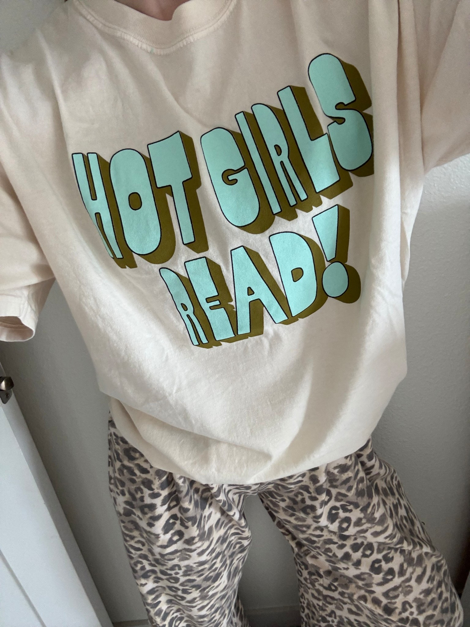 Shirt is Allie Rose Co 💓📖

#LTKSaleAlert #LTKmorningroutine #LTKootd