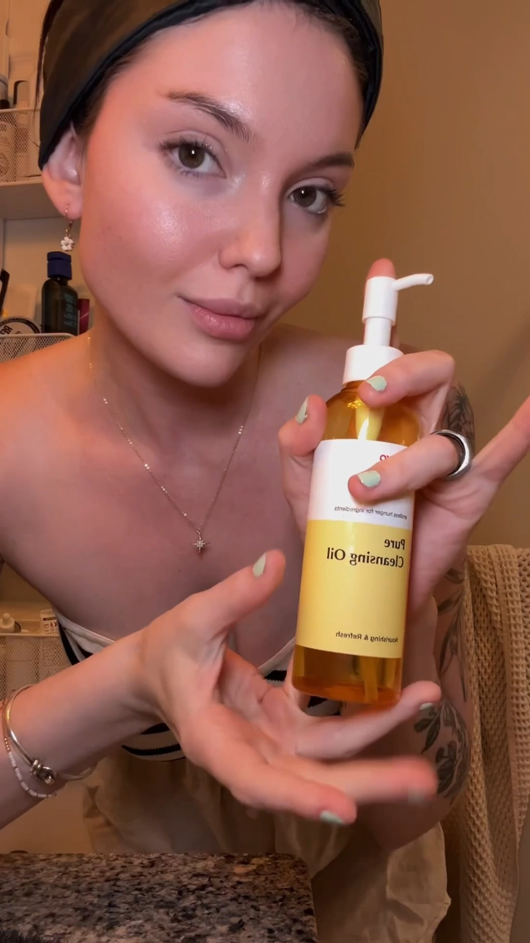 Evening reset 🖤 Oil cleansing to melt the day away, acne-safe gentle wash, a little DIY waxing, and my holy grail Biologique Recherche Mask Vivant. Skincare that keeps pores clear, glow high, and ritual elevated. ✨ #SkincareRoutine #EveningReset #AcneSafe #BiologiqueRecherche #CleanBeauty #LuxurySkincare #OilCleansing #GlowFromWithin

#LTKBeauty #LTKTravel #LTKFindsUnder100