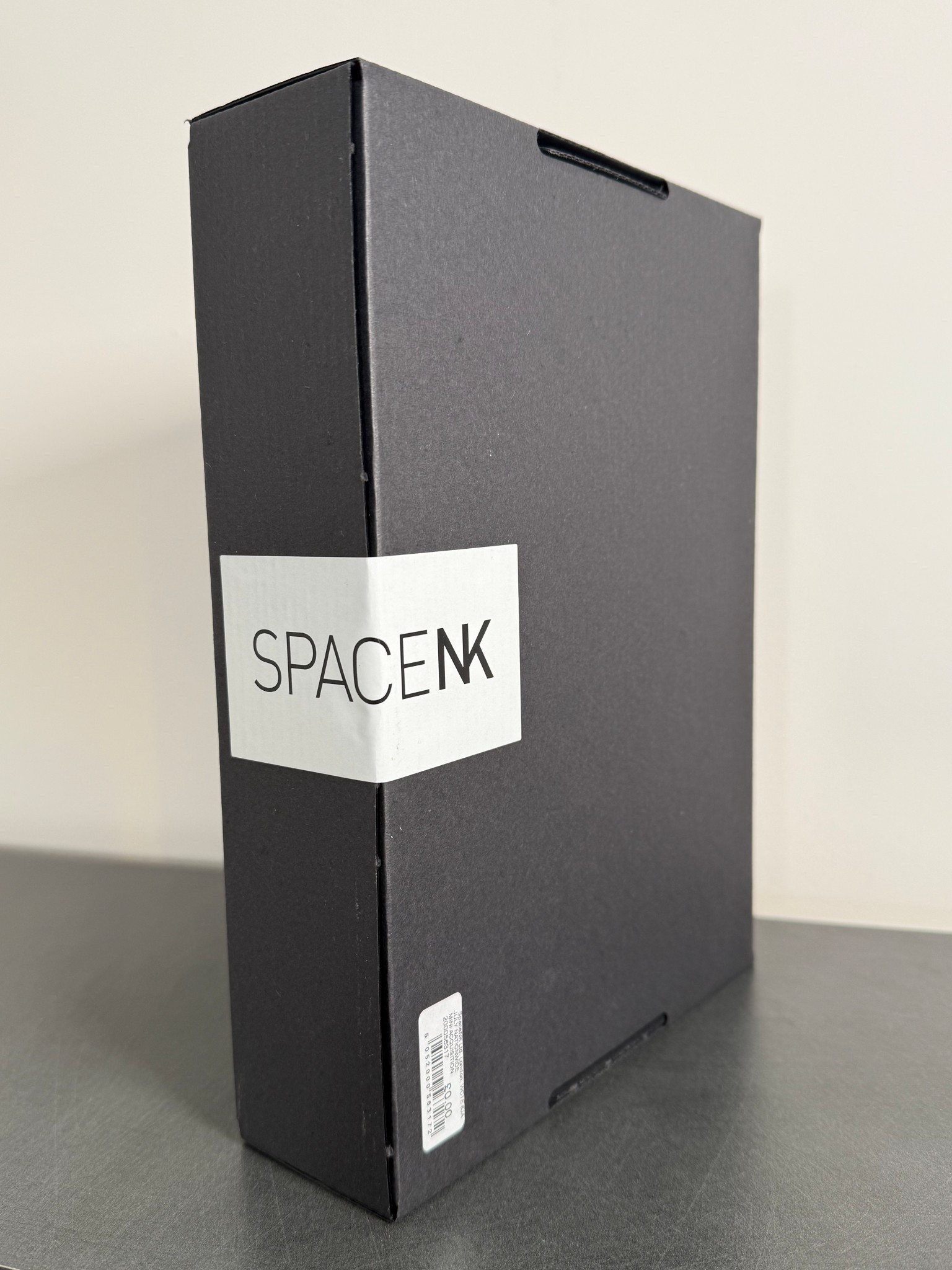 ☀️ Space NK ~ The Ultimate Summer Collection
🎁 This gift was added for free when I spent £70 on skincare & it’s worth over £85 (the goody bag is no longer available)
.
📸 The video is live on my channel - It includes the items I bought to get the gift.
.
#spacenk
#beautyhaul
#spacenkgwp 
#spacenkgoodybag
#beautygoodybag
#gwp
#beautyhaul
#beautygwp
#haircarehaul
#haircare
#beautyblogger
#oribe
#beautyunboxing
#spacenkhaul
#beautydeals
#beautyboxuk
#theultimatesummercollection


#LTKbeauty