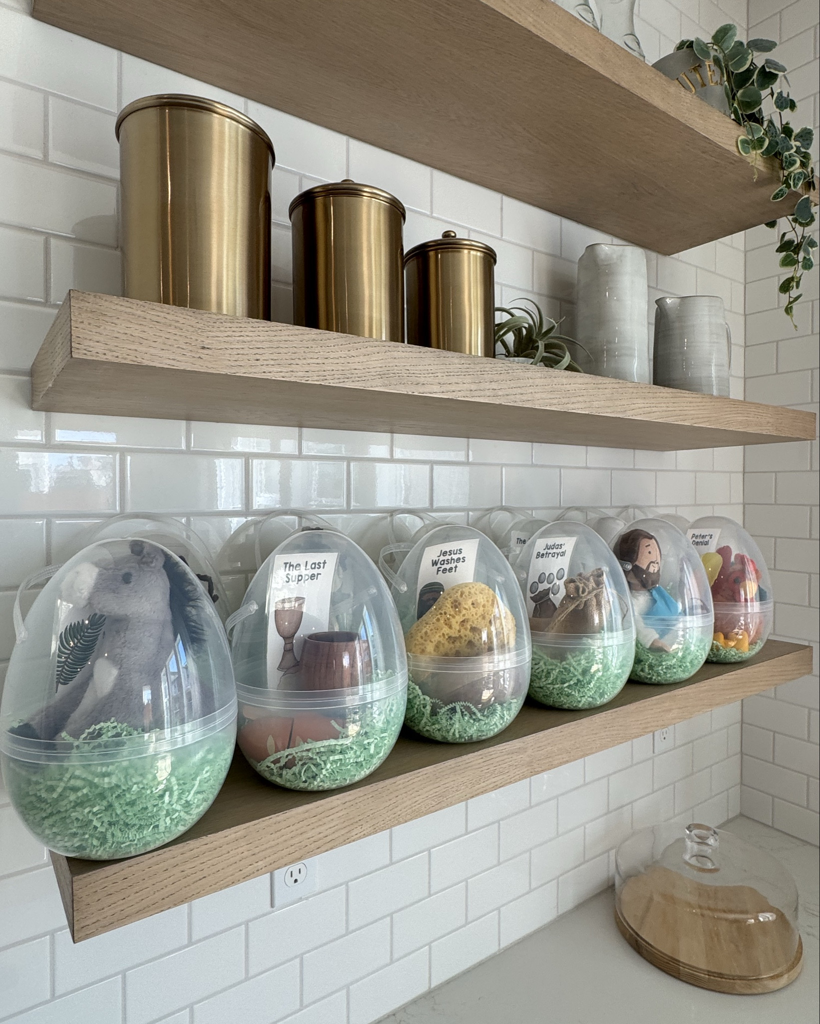 Easter Eggs that tell the Resurrection Story 🤍