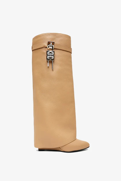 Shark lock beige leather boots | Shop Savannahs (US)