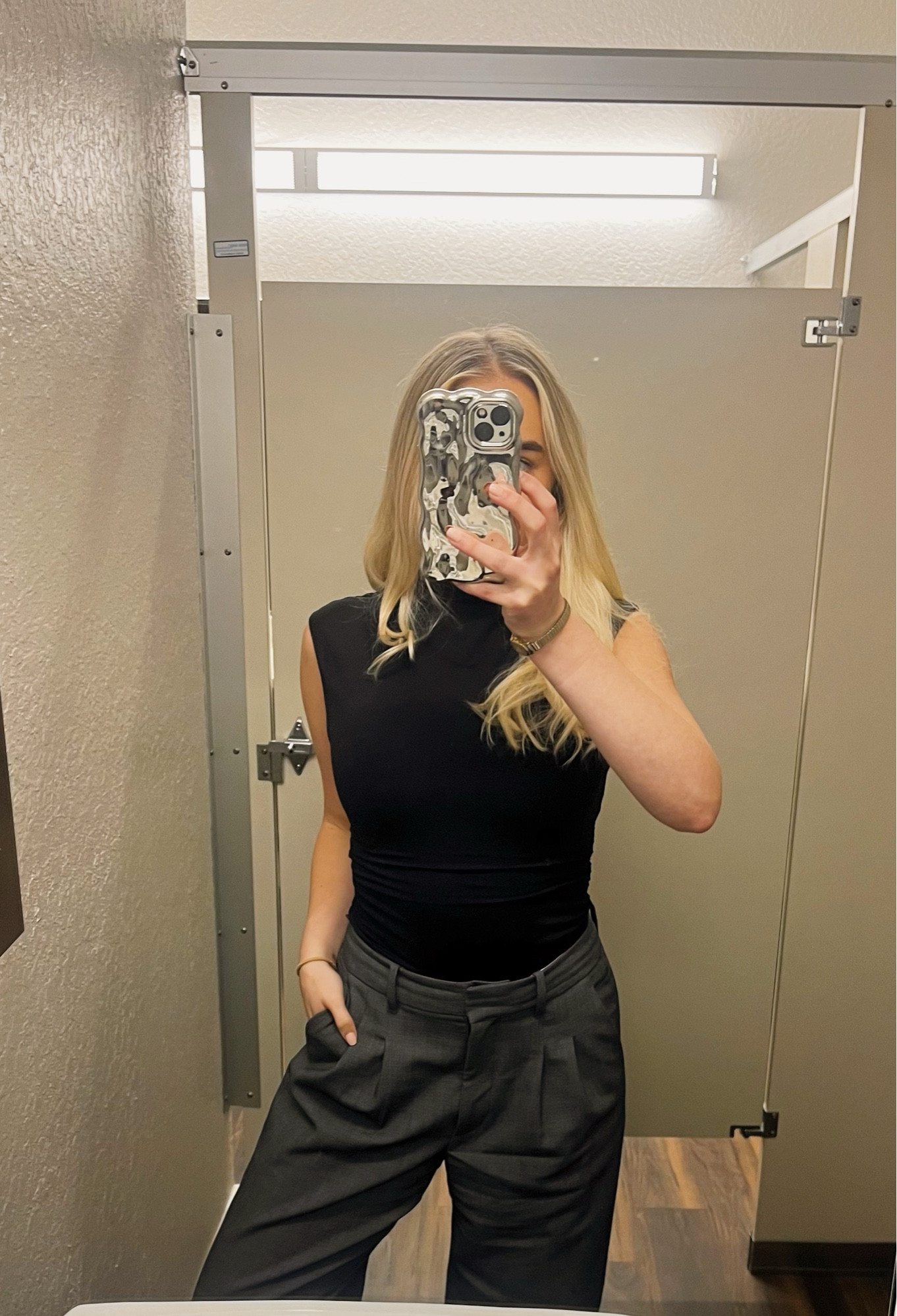 Office ootd. ☕️✨👜

#LTKCyberWeek #LTKWorkwear