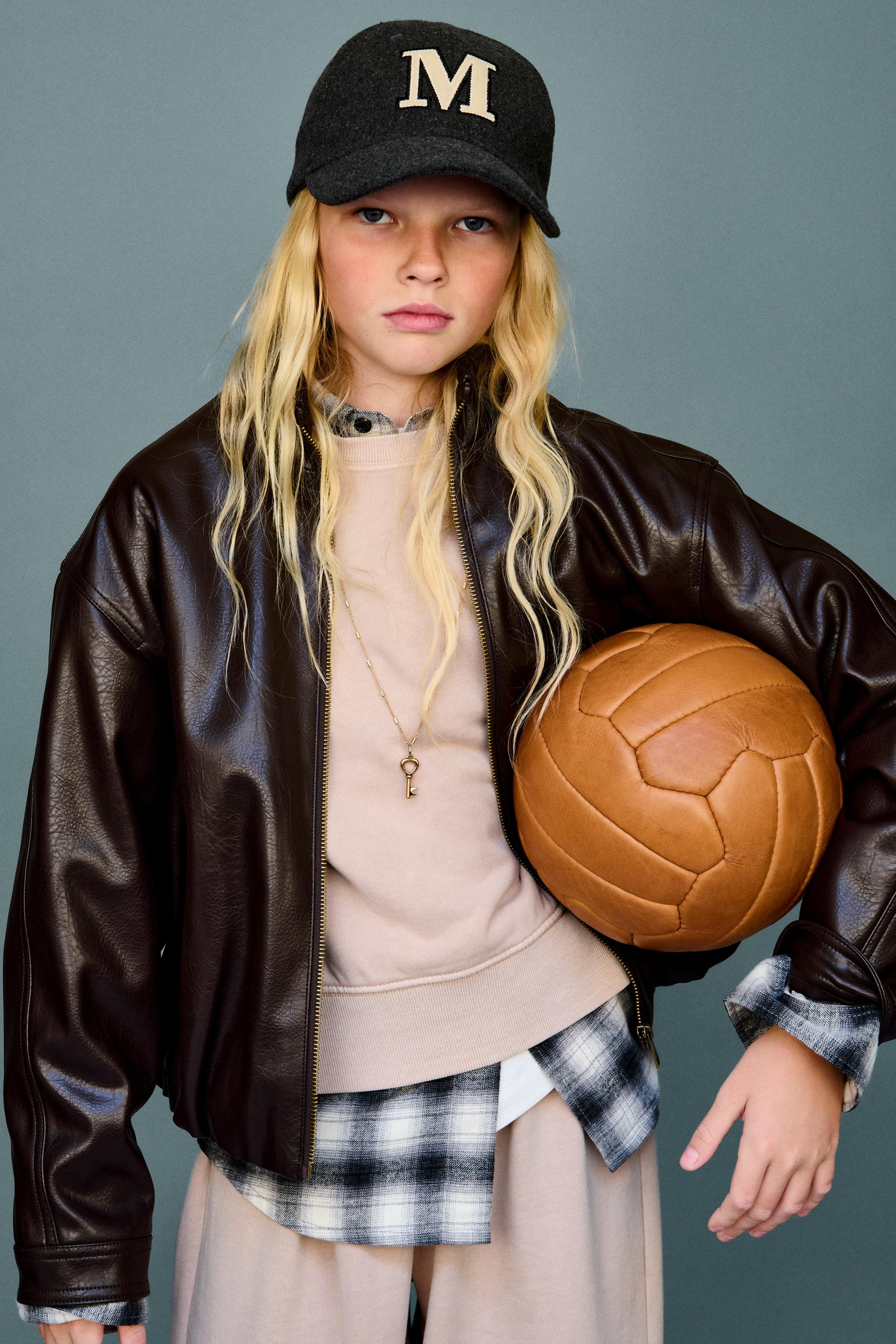 INITIAL FABRIC CAP | Zara US