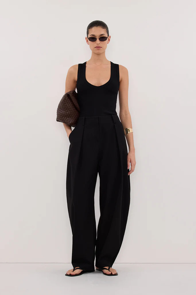 YASMIN BLACK SLEEVELESS KNIT TANK | DISSH