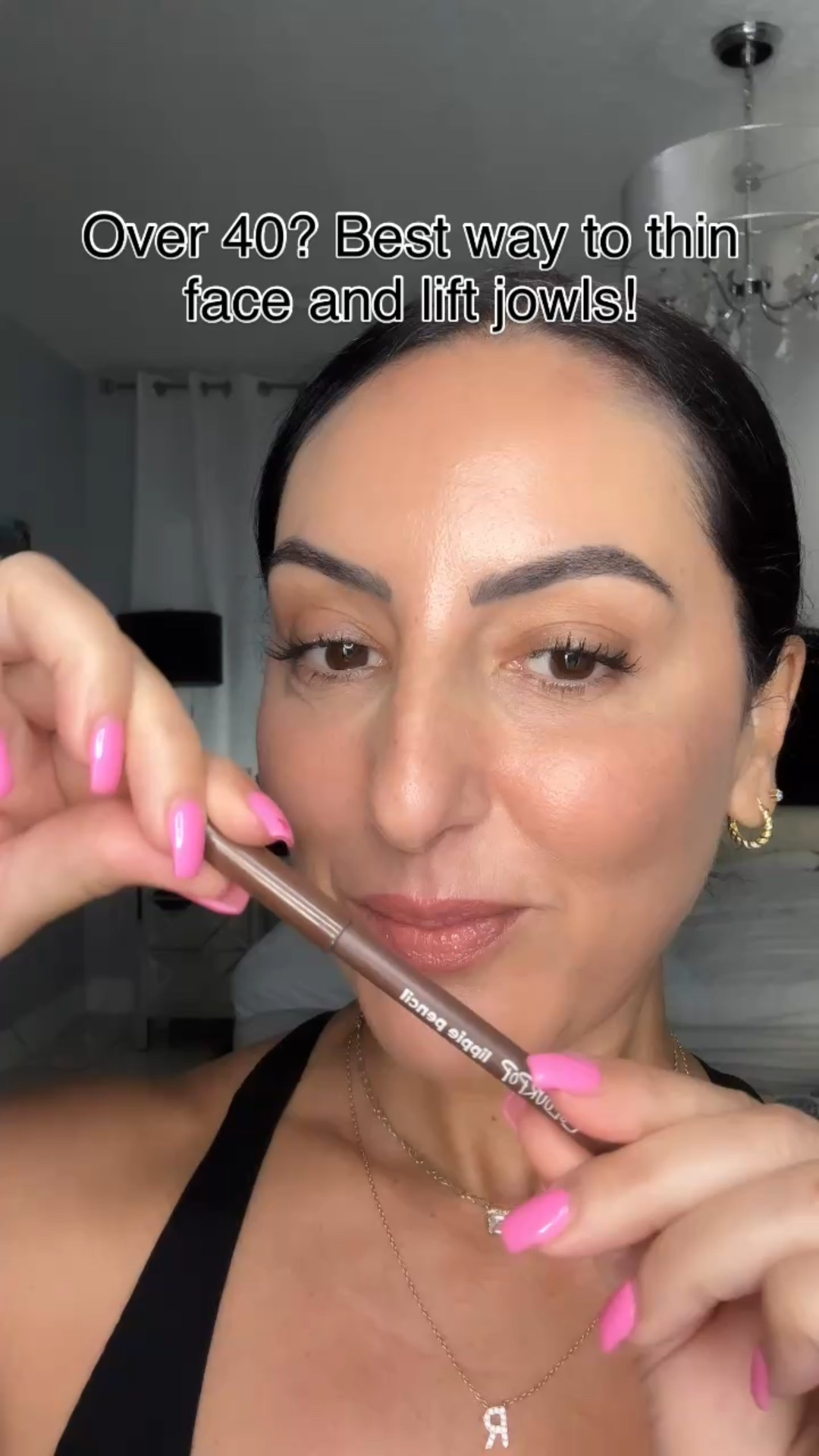 Snatched jawline without effort! 

#LTKBeauty