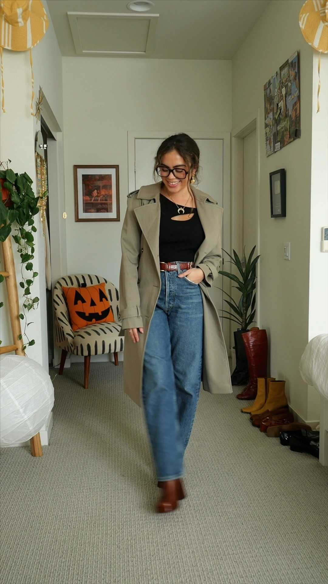 Obsessed with this muted olive green trench coat. I’ve had it for a year and anytime there’s a chill in the air, it’s on repeat 🍂✨

#LTKSeasonal #LTKVideo #LTKshoecrush