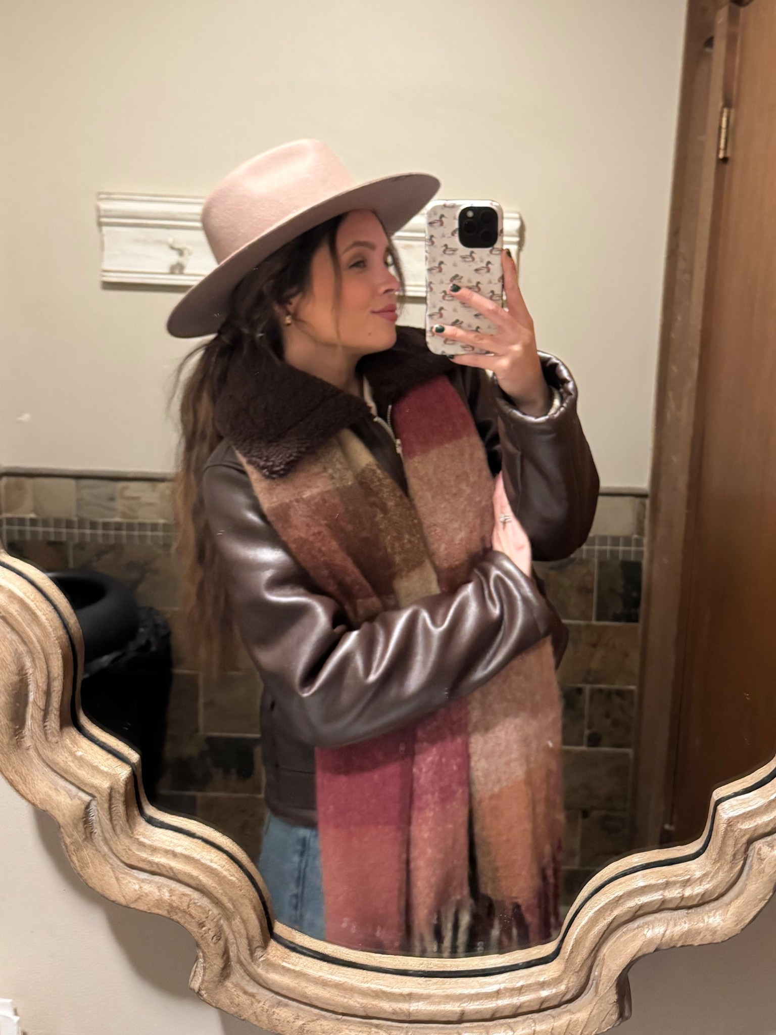 Winter sleigh ride date night outfit

#LTKootd #LTKgrwm #LTKValentine