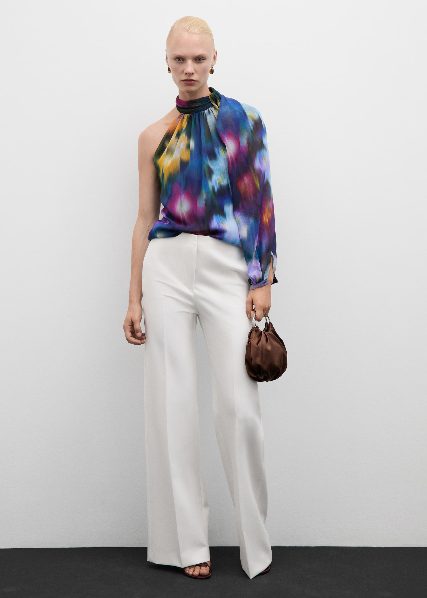 Asymmetrical printed blouse - Woman | MANGO USA | MANGO (US)