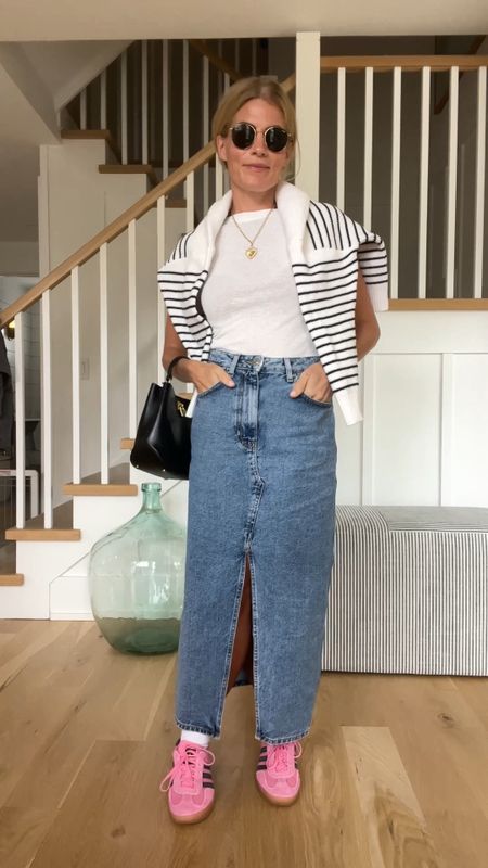 Striped sweater
White tee
Denim midi skirt
Adidas gazelle sneakers 