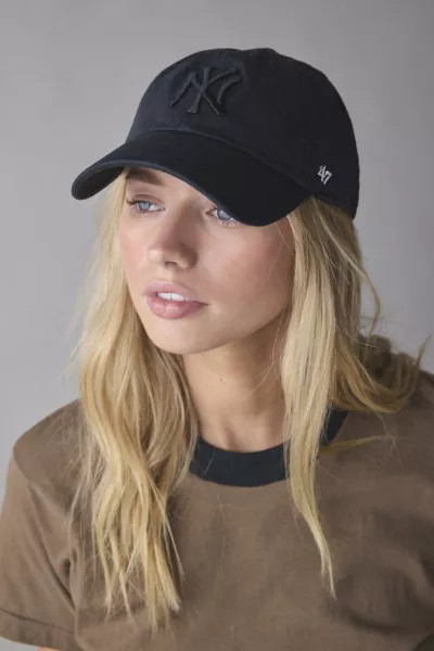 '47 Brand MLB New York Yankees Classic Clean Up Hat | Urban Outfitters (US and RoW)