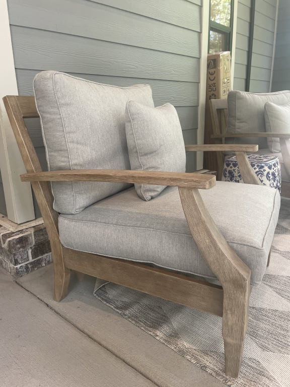 SAFAVIEH Couture Martinique Solid Wood Outdoor Arm Chair - 31" W x 35" D x 32" H - Natural/White | Bed Bath & Beyond
