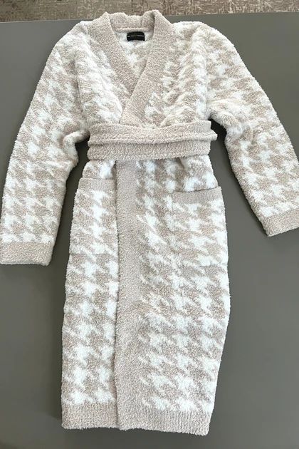 Houndstooth Buttery Robe- Pre Order 12-10 | The Styled Collection
