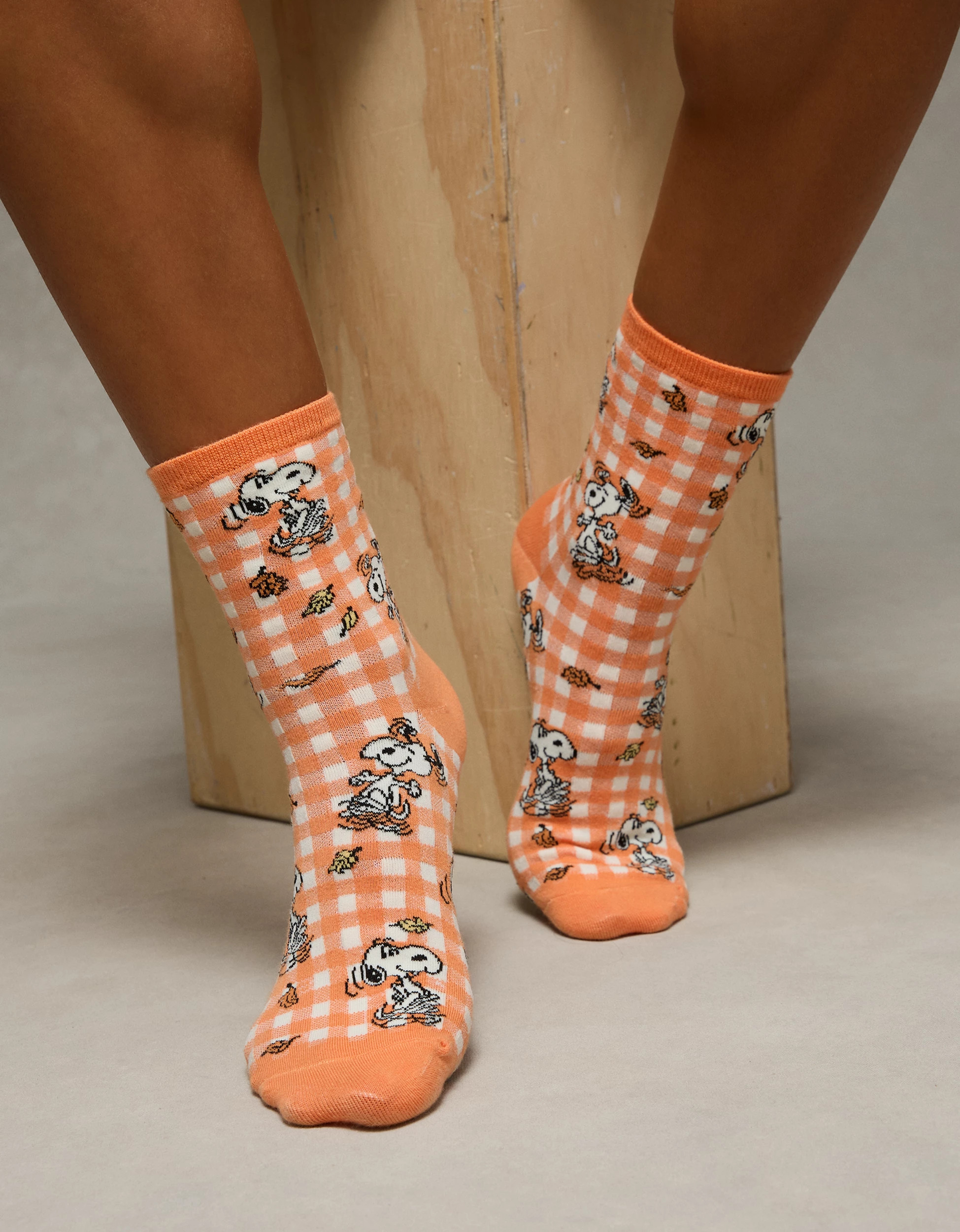 AE Snoopy Cropped Crew Socks | American Eagle Outfitters (US & CA)