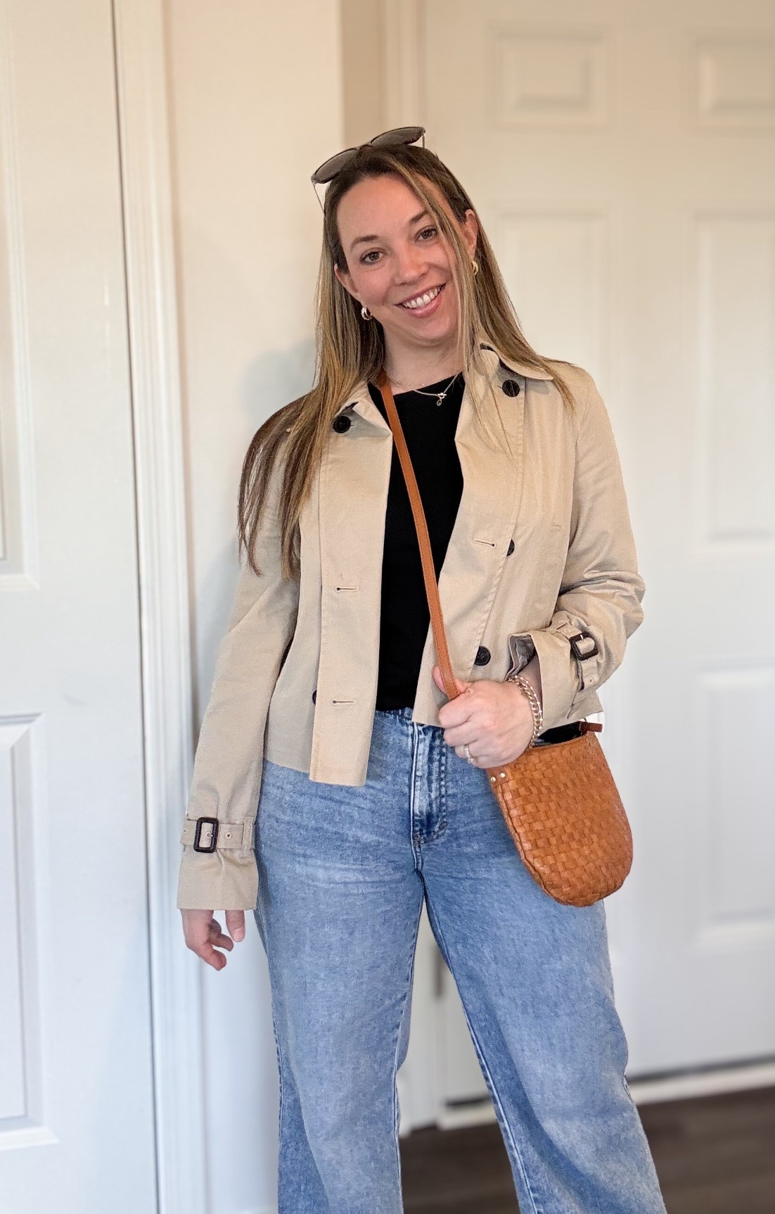 Mom outfit casual chic classic Aritzia style trench tan jacket wide leg jeans leather bag woven simple accessories sunglasses spring style

#LTKmorningroutine #LTKootd #LTKmomlife
