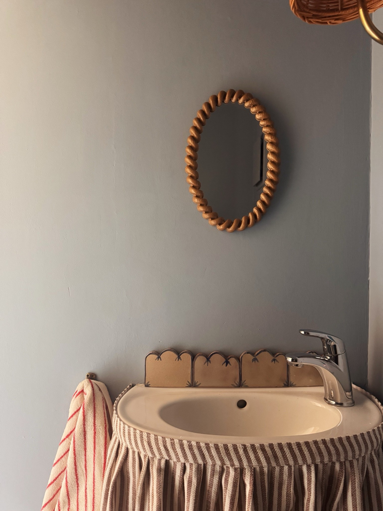 our teeny little powder room

#LTKHome