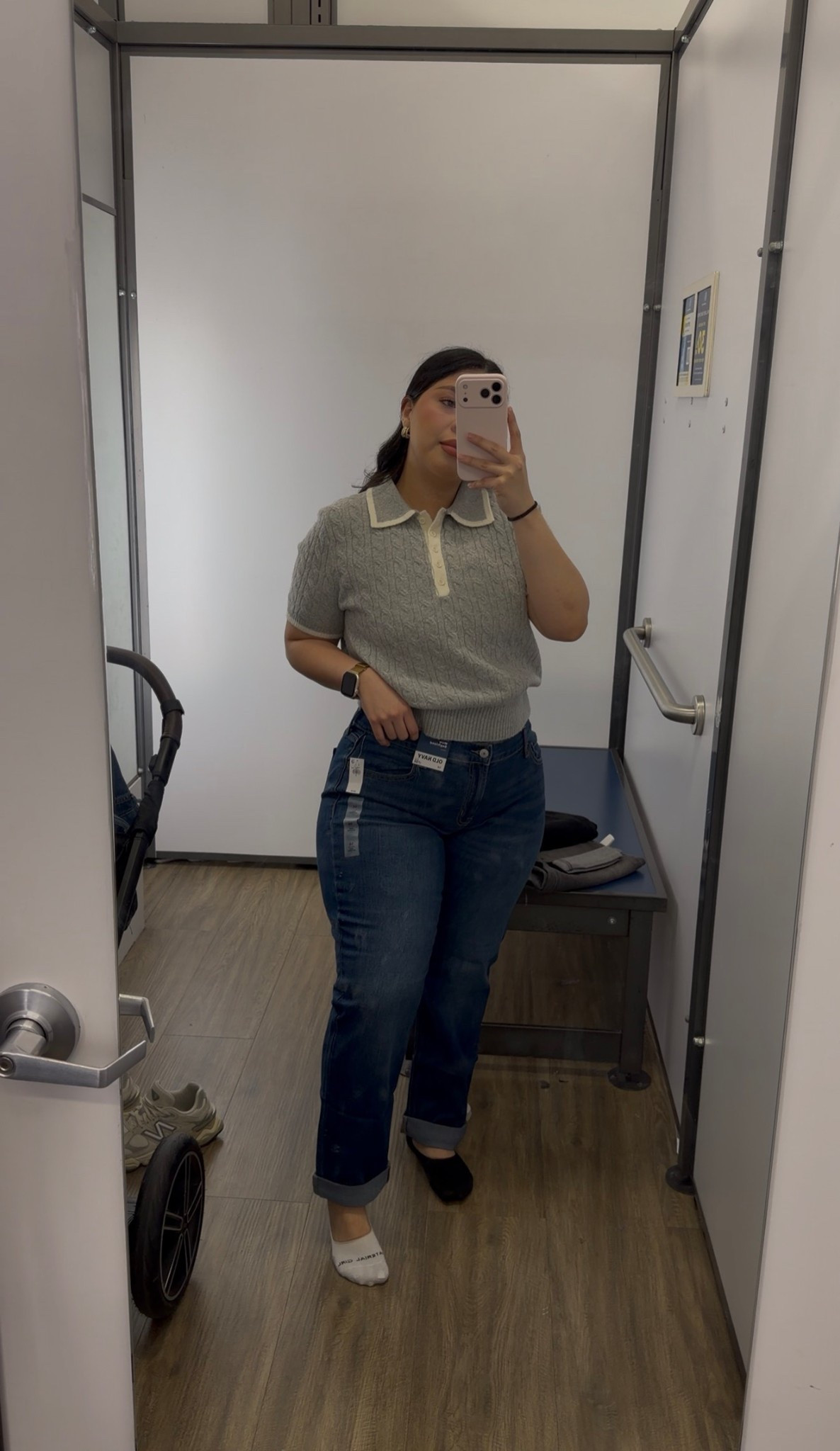 Old navy jeans 🫶🏼

#LTKootd #LTKSaleAlert