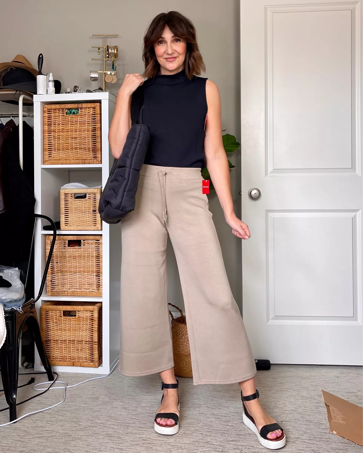 AirEssentials Cropped Wide Leg Pant – Spanx