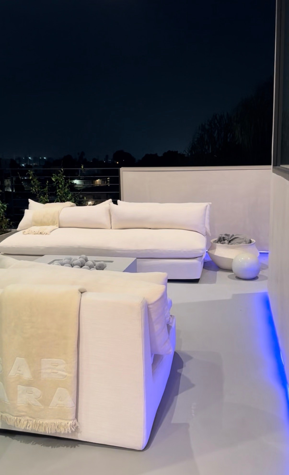 Comfiest outdoor sofas you’ll ever encounter from crate and barrel #outdoorsofa #firepit #neutralinterior #interiordesign #exteriordesign

#LTKTravel #LTKHome #LTKdayinmylife