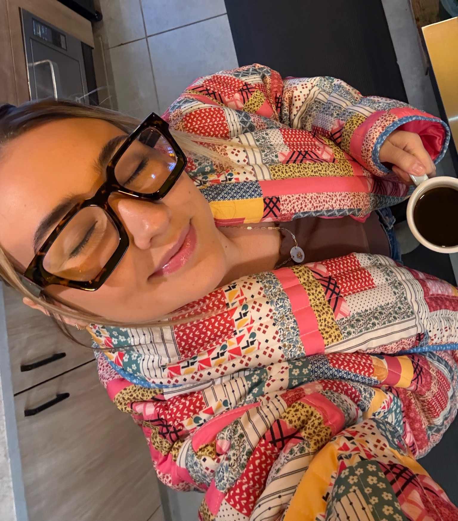 Cozy coffee shop vibes! 

#LTKMostLoved #LTKMidsize #LTKFindsUnder50