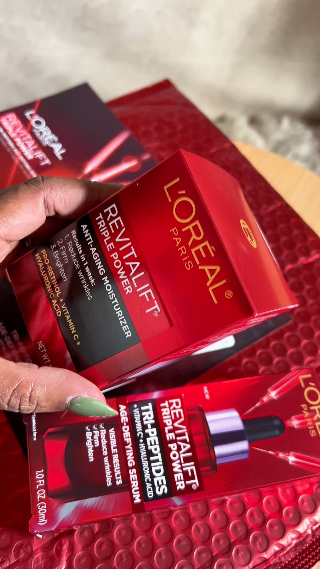 Soothe cracked dry skin and appearance of fine lines and wrinkles ❤️ I’m looking forward to testing this out and hopefully seeing results!

Have you tried this yet? 👀 

#giftedbyloreal @lorealparis

#LTKOver40 #LTKBeauty #LTKmorningroutine