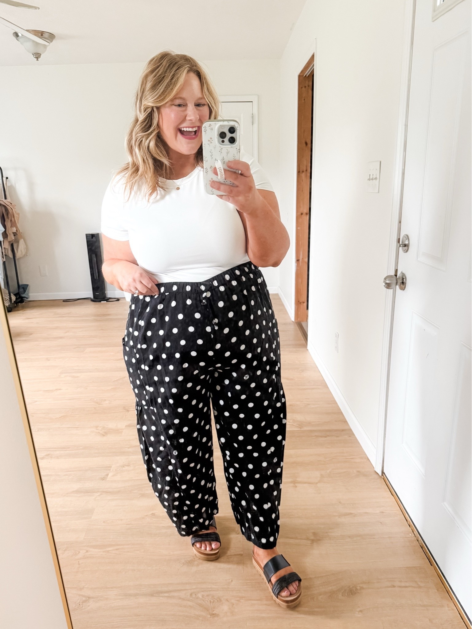Wearing an XXL in my top and a large in my pants

#LTKMidsize #LTKBump #LTKSeasonal