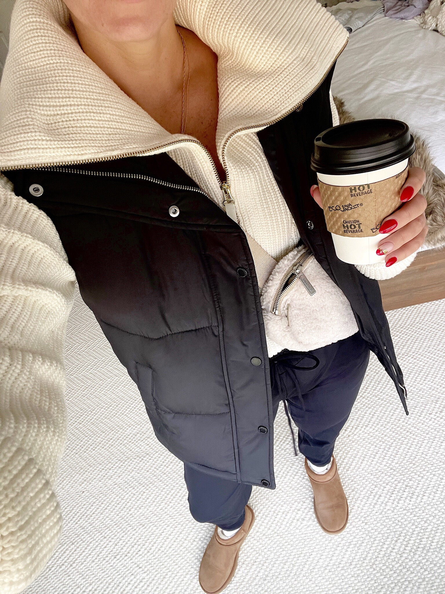 Cozy winter travel look

#LTKtravel #LTKstyletip #LTKfit