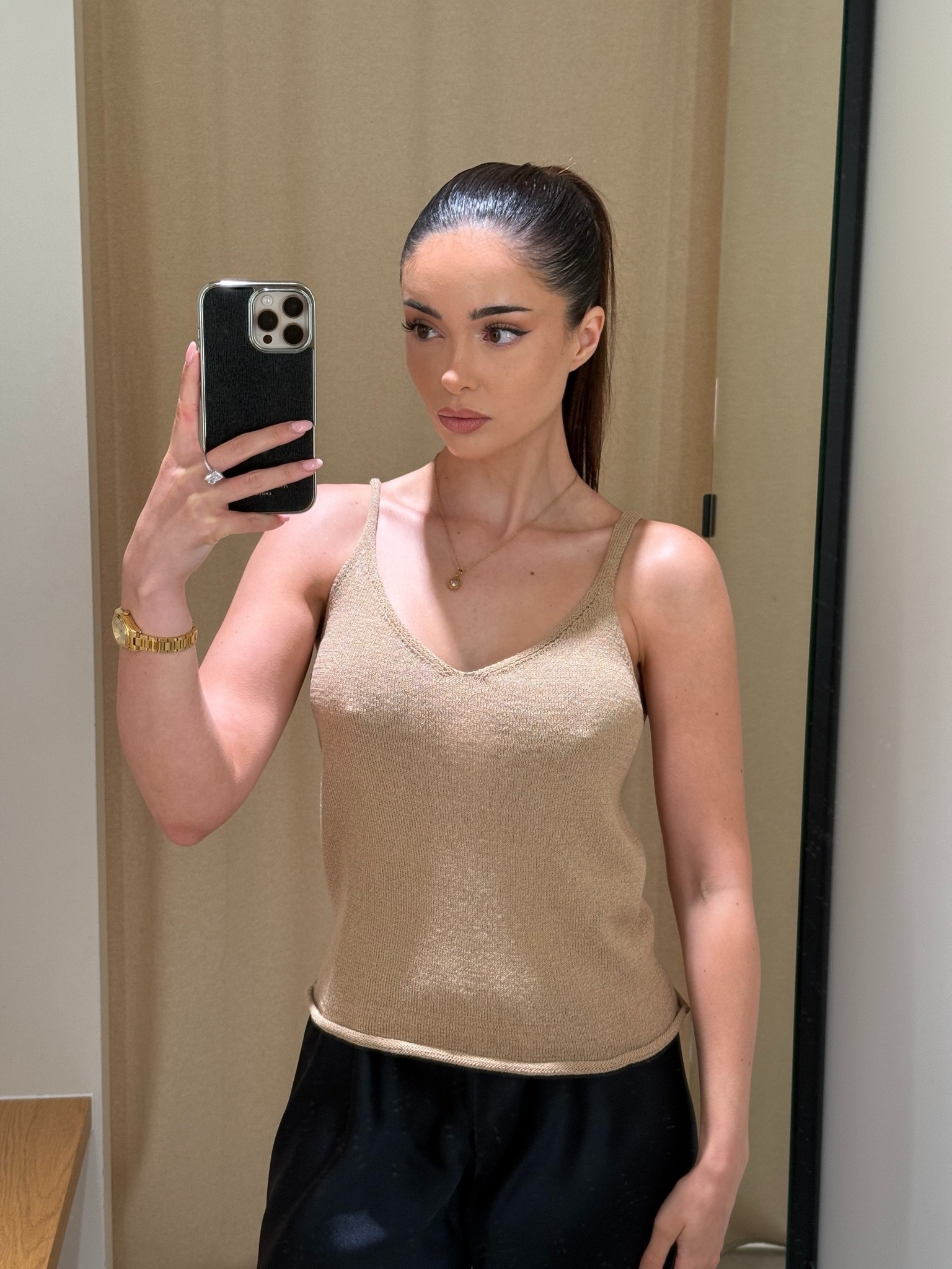 This top would look perfect with white jeans or linen trousers and suede loafers 🤍

#knittop #dressytop #knittedtop #styletips #stylingideas #summeroutfitideas #summeroutfit #holidayoutfit

#LTKsummer #LTKuk #LTKstyletip