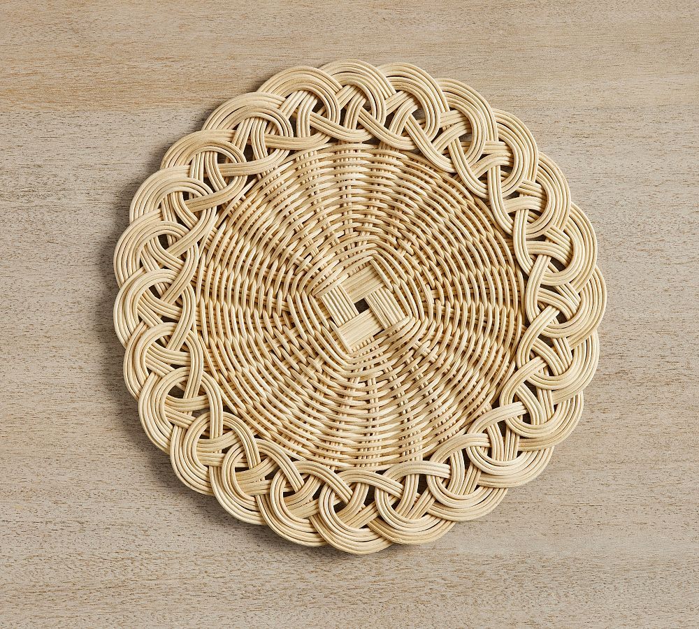 Julia Berolzheimer Daisy Woven Charger | Pottery Barn (US)