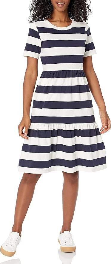 Amazon Essentials Women's Short-Sleeve Crewneck Tiered Dress | Amazon (US)