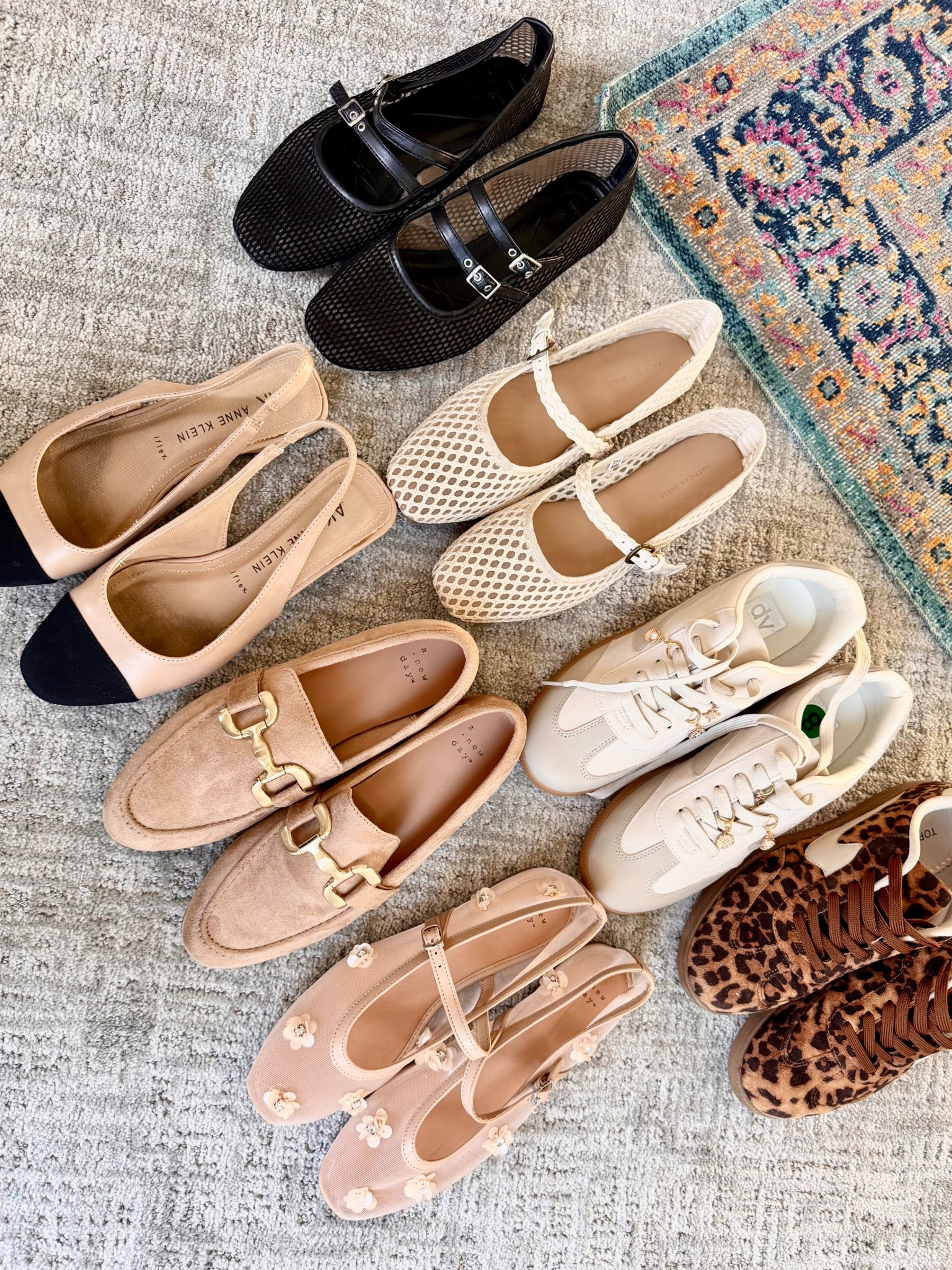 Spring shoes on sale for the season! I love these 


Mesh Mary Jane's 
Mesh shoes 
Spring shoes
Mesh flats 
Target shoes 
Target sandals 
Spring sneakers 

#LTKStyleTip #LTKSaleAlert