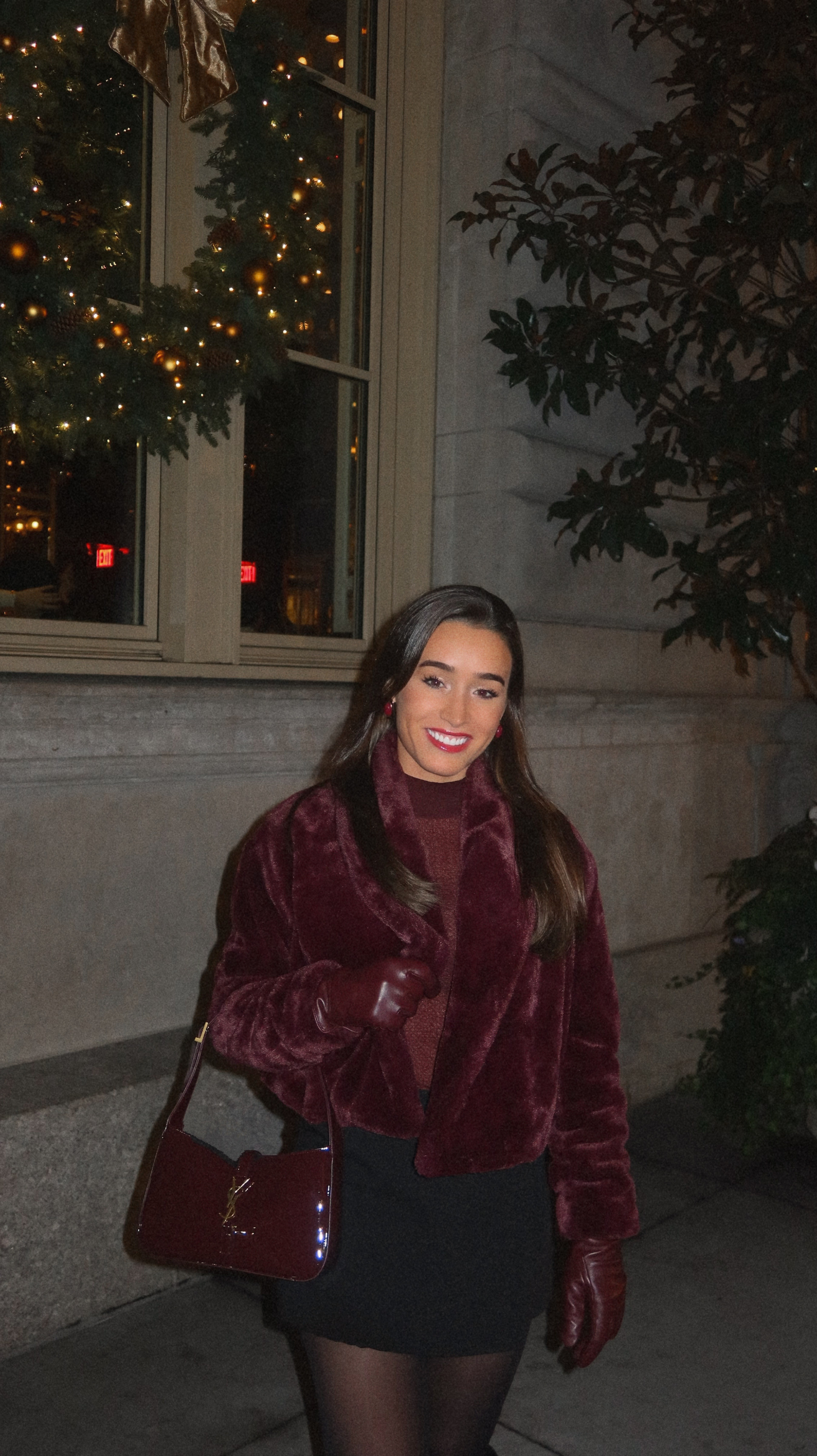 Evenings on the Upper East Side, obsessed with burgundy fits! @parisinnewyork #furcoat #nycoutfit #winteroutift #furcoat #monochrome #classyoutfits #burgundy

 

 

#LTKSeasonal #LTKPetite