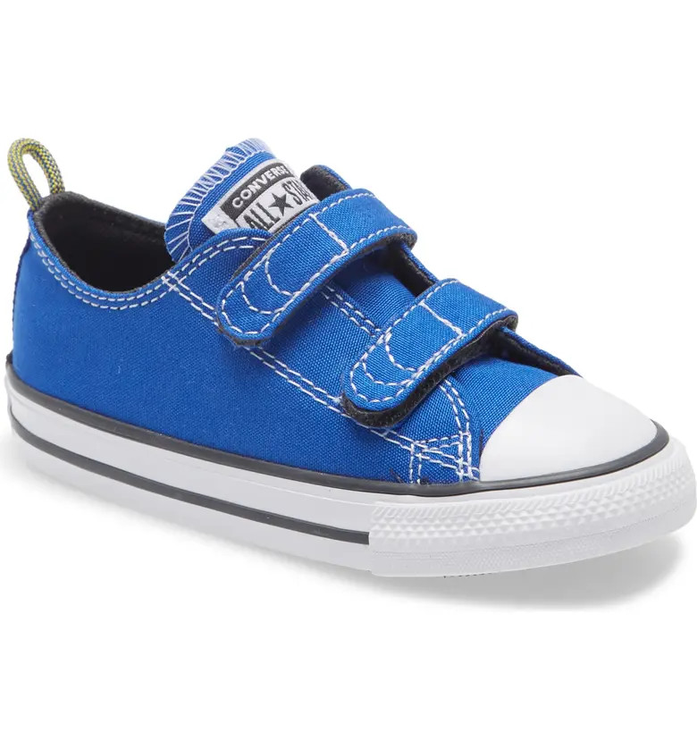 Chuck Taylor® All Star® 2V Sneaker | Nordstrom