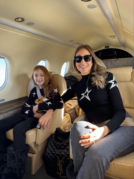 Abbie is so happy we’re in Aspen.🌨️🗻
I love this mommy and me outfit. So stylish and comfortable. Perfect for winter trips. Love the quality of these sweaters and the moon boots are so so comfortable.
Everything fits true to size, I’m wearing a size small.

#LTKfamily #LTKtravel #LTKstyletip