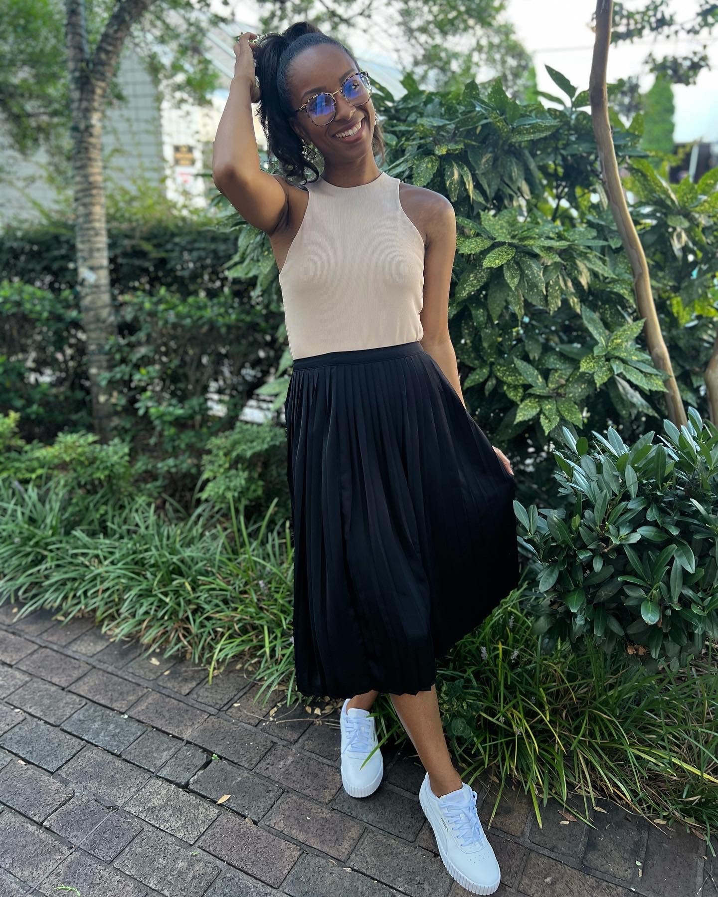 I’m such a neutrals girly + I love a skirt and sneaker combo! 

#LTKShoeCrush #LTKFindsUnder50 #LTKStyleTip