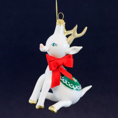 De Carlini Italian Ornaments 4.25 In Retro Reindeer Sitting Christmas Tree Ornament , Mgd Sit Or Hang Ornament (1PC) | Target