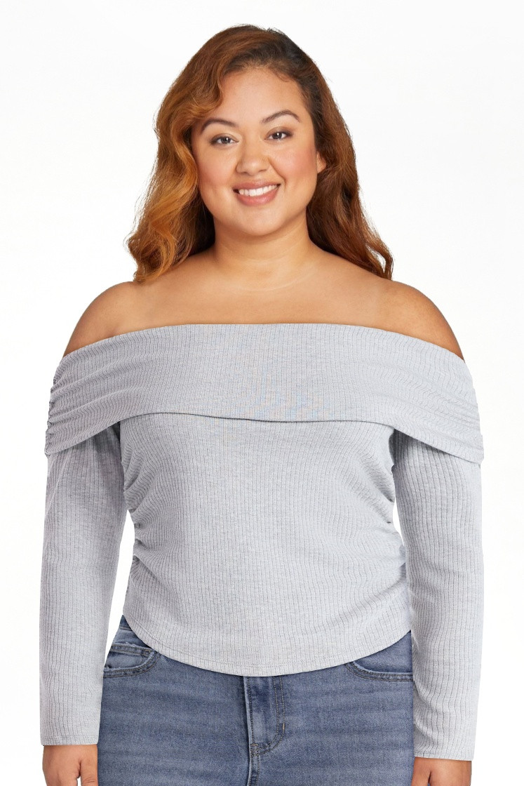 No Boundaries Off The Shoulder Top with Long Sleeves, Women’s | Walmart (US)