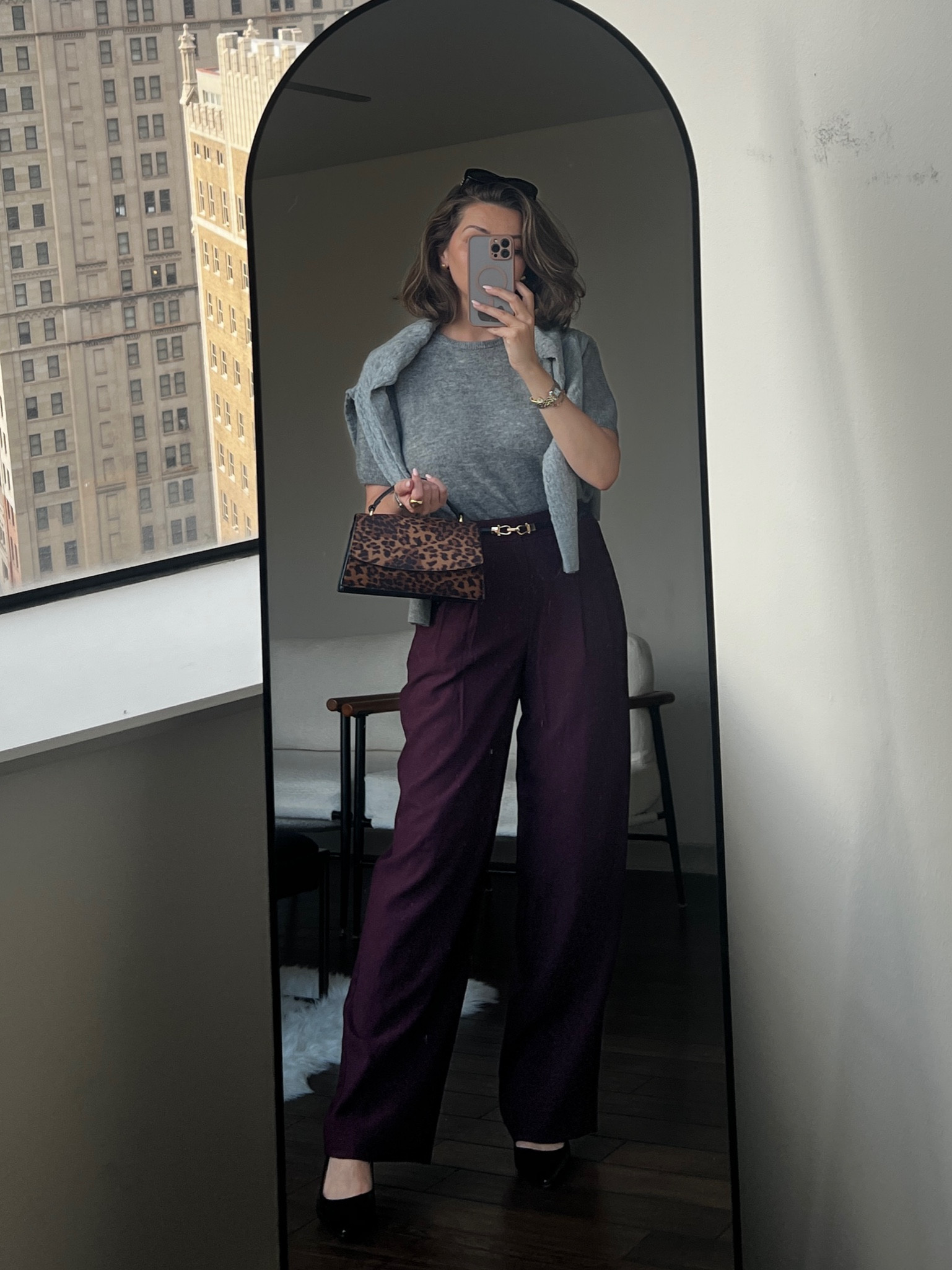 One of my FAVORITE looks I’ve done recently 🤌🏻☕️🤍 such a great corporate option for fall. 

#ltkworkwear #workwardrobe #workoutfit #officeoutfit #officefashion #officestyle #corporatefashion #corporategirlies #workmusthaves #ltkworkwear #fall #fallfashion #autumnal #fallstyle 

#LTKFindsUnder50 #LTKMidsize #LTKWorkwear
