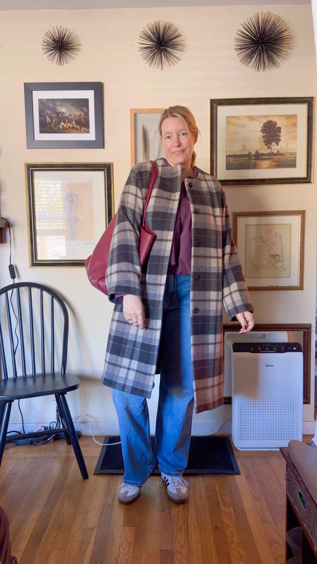 Ready for a day at work. Love a good oversized sweatshirt and comfy jeans 

sweatshirt xl
jeans 14 long (sized up) 
coat large 
shoes 7.5


#LTKTall #LTKMidsize #LTKOver40