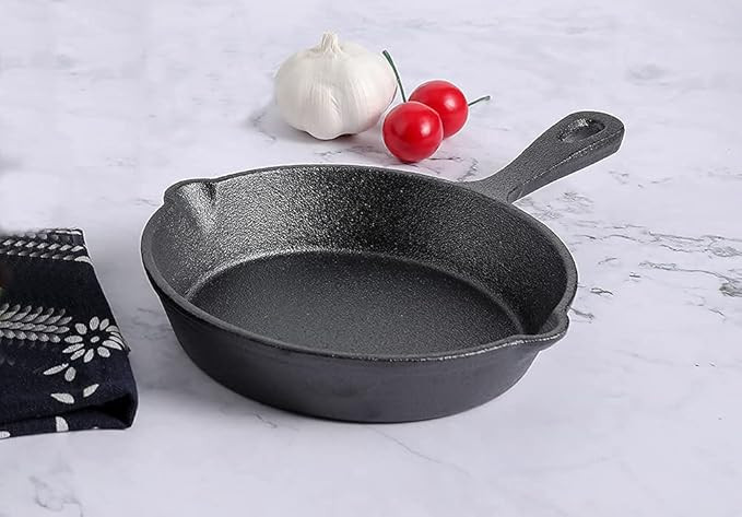 HAWOK Mini Pre- seasoned Cast Iron Skillet ,Dia.6 inch Round pan cast iron server frying pan | Amazon (CA)
