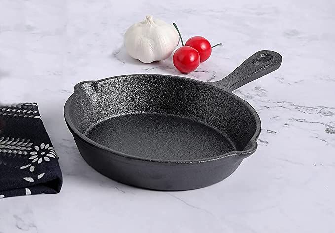 HAWOK Mini Pre- seasoned Cast Iron Skillet ,Dia.6 inch Round pan cast iron server frying pan | Amazon (CA)